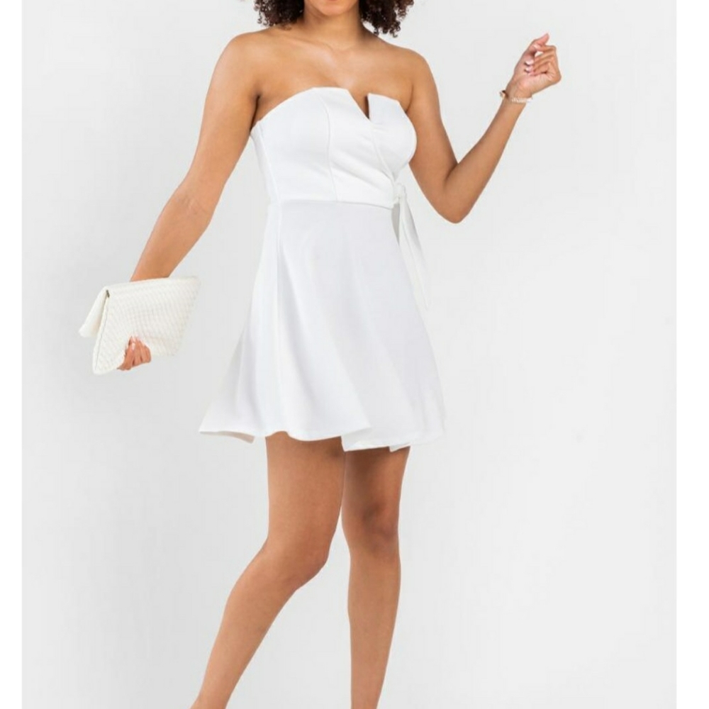 New women's boutique ivory color side knot dress